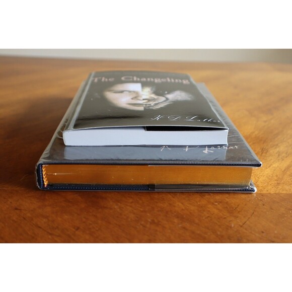 The Changeling K. D. Lathar SIGNED Numbered First UK Edition Proof Copy Bookmark - Picture 4 of 14